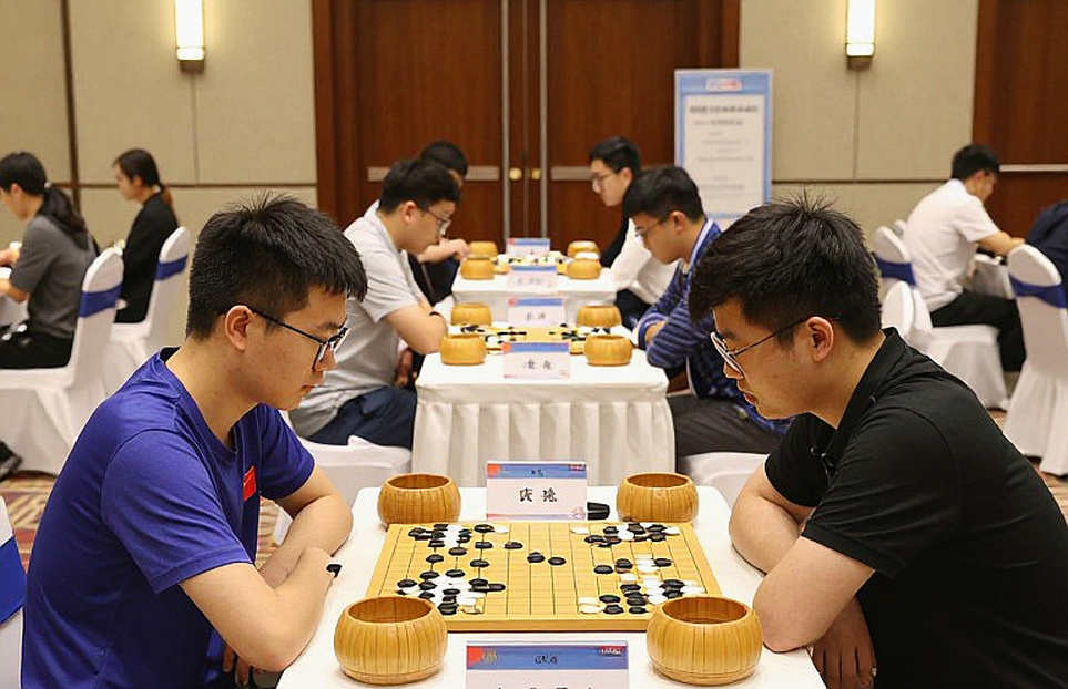 Nước cờ 9...a5: vết nứt nhỏ trong lòng Phòng thủ Ấn Độ của Vua