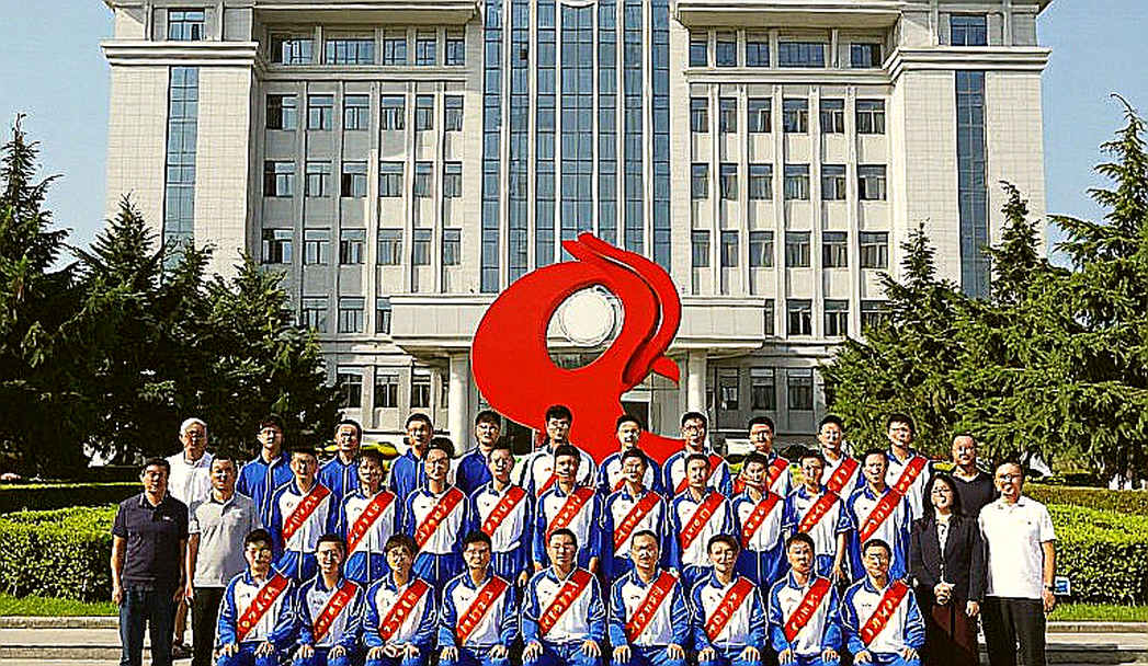 Table Tennis in Vietnam: A Club Takes a Big Step Forward With Its First Paid Coach and Centre Manager Table Tennis in Vietnam: A Club Takes a Big Step Forward With Its First Paid Coach and Centre Manager
