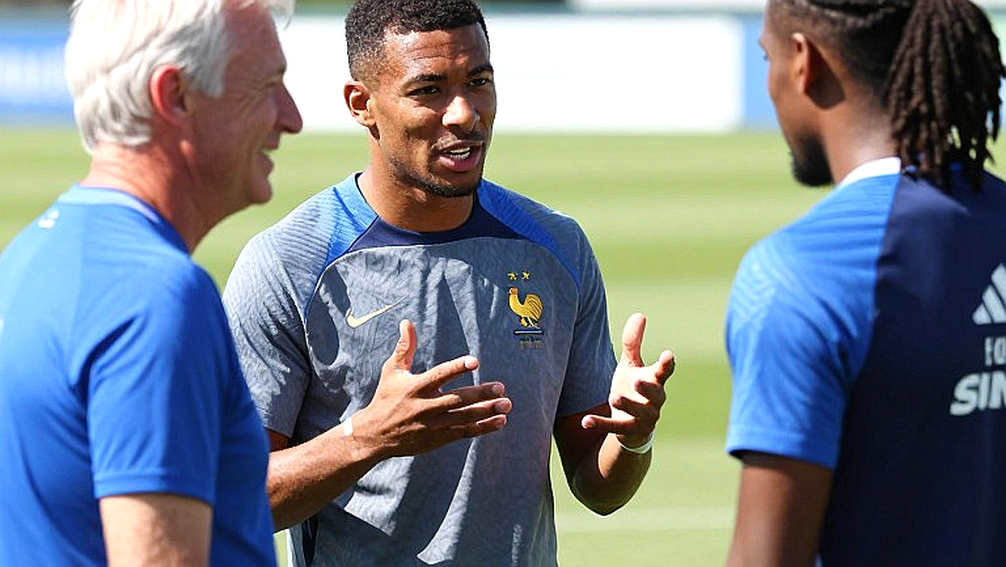 Bản đồ vị trí trọng tài: Điều 47 thẻ đỏ K League 2026 vén màn điểm mù Kazan Bản đồ vị trí trọng tài: Điều 47 thẻ đỏ K League 2026 vén màn điểm mù Kazan