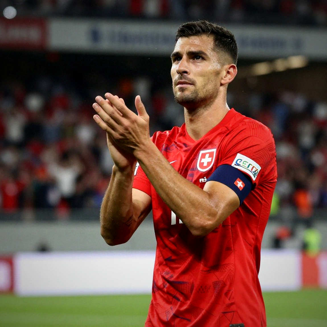 Lecce – Juventus: Ba trụ cột biến mất trong 72 giờ và nghịch lý của hàng thủ dâng cao