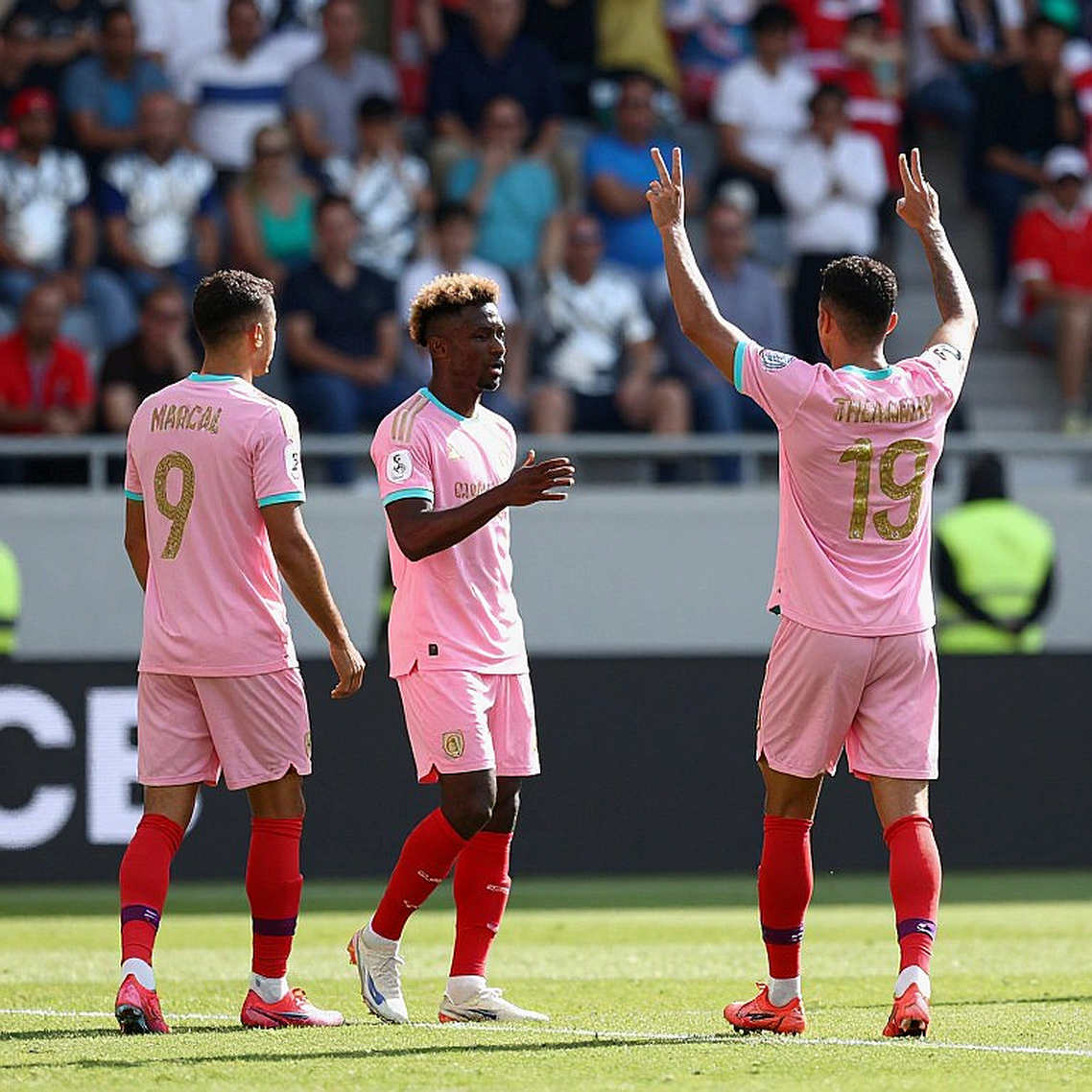 Iniesta kinh ngạc trước Lamine Yamal: Bảy bàn sau bảy trận và bài toán của một thiếu niên Iniesta kinh ngạc trước Lamine Yamal: Bảy bàn sau bảy trận và bài toán của một thiếu niên