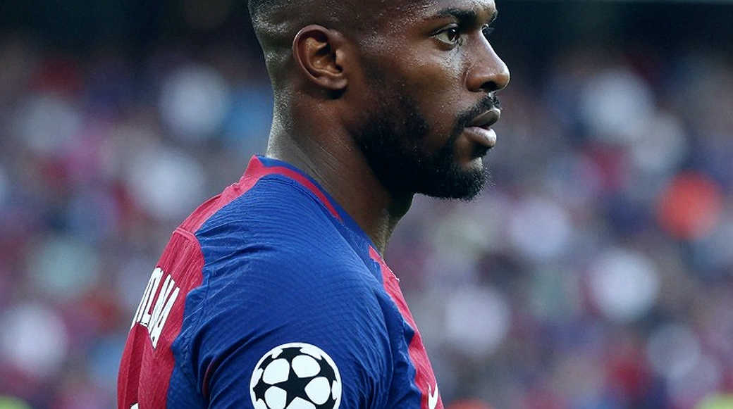 "Negro" và bảng mã không thể phiên âm: Khi Placente gọi tên điều ông không nhìn thấy "Negro" và bảng mã không thể phiên âm: Khi Placente gọi tên điều ông không nhìn thấy