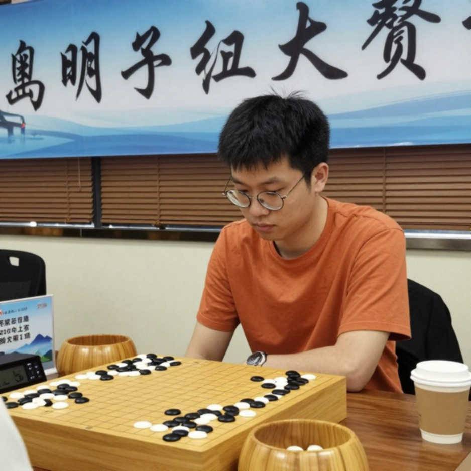 The Quiet August of Chess: Petroff Returns and the Race Without Spectators The Quiet August of Chess: Petroff Returns and the Race Without Spectators