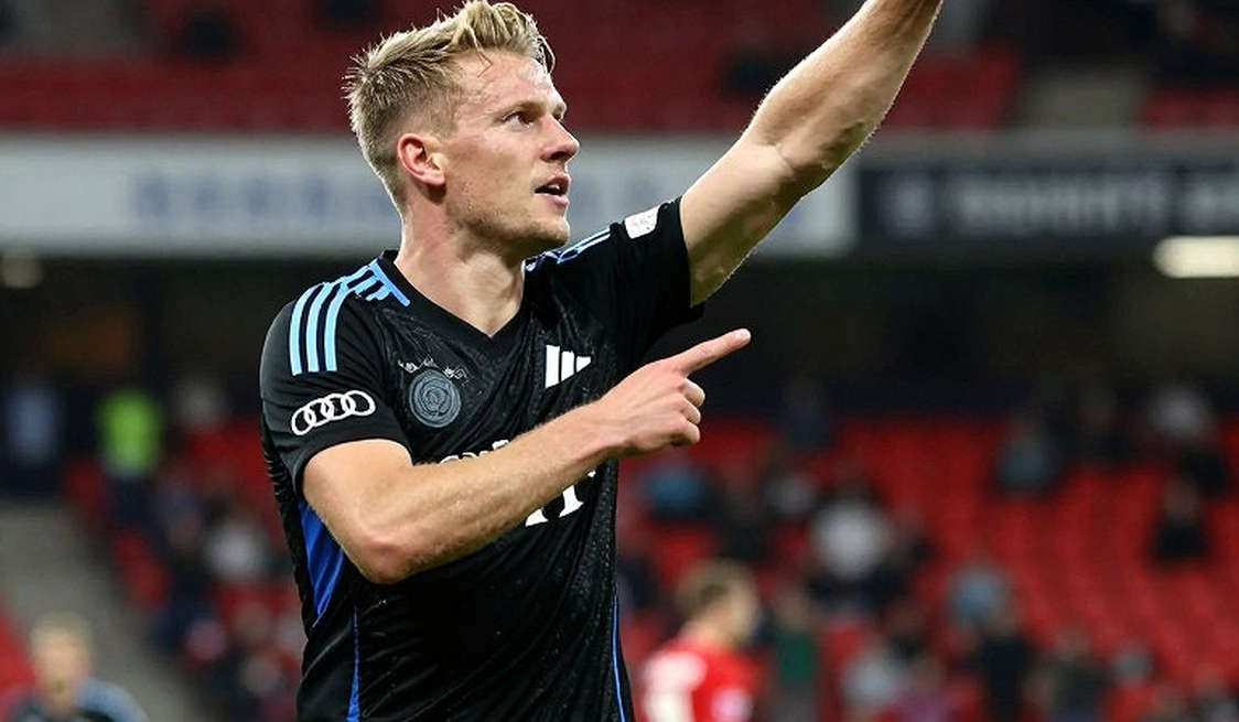 Bóc trần bản tin 1 phút: Man City 1,43 tỷ euro, Ronaldo - Messi và những sự thật bị bóp méo