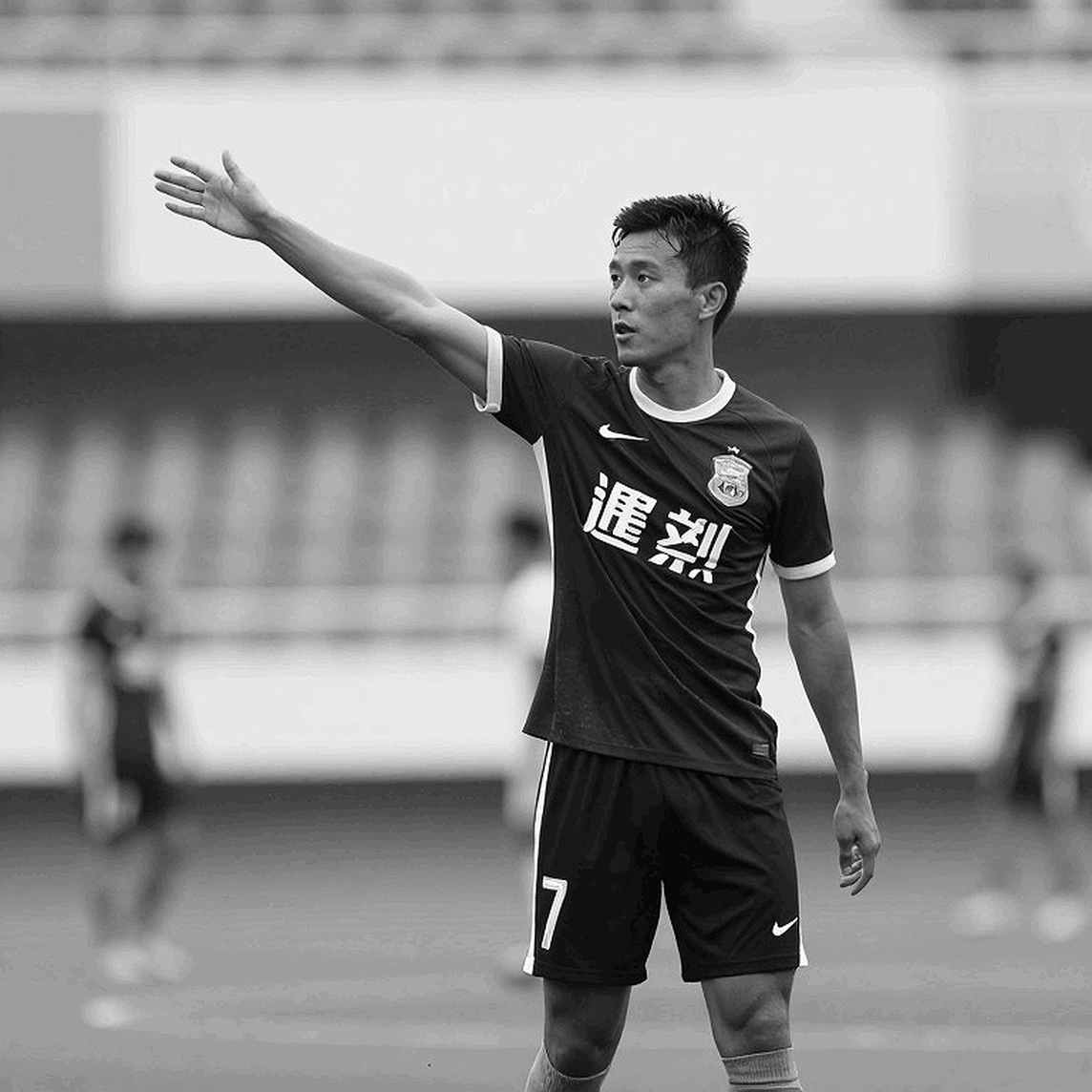 Hệ thống 4-3-3 không nuốt nổi một Wu Lei đang chạy: Từ Thượng Hải đến Kazan, cuốn sách chiến thuật bị viết lại