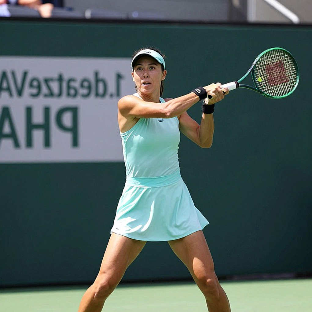 Ningbo Open ngày 3: Marathon 3 giờ của Fernandez, cú rút lui định mệnh của Kostyuk và tấm vé WTA Finals của Muchova