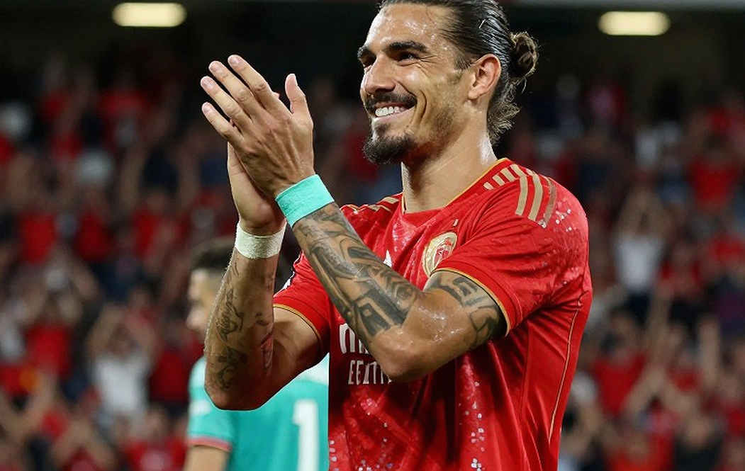 France 1-1 Italy: Olise's free kick, Bastoni's 68th-minute equaliser and a red card that leaves a question France 1-1 Italy: Olise's free kick, Bastoni's 68th-minute equaliser and a red card that leaves a question