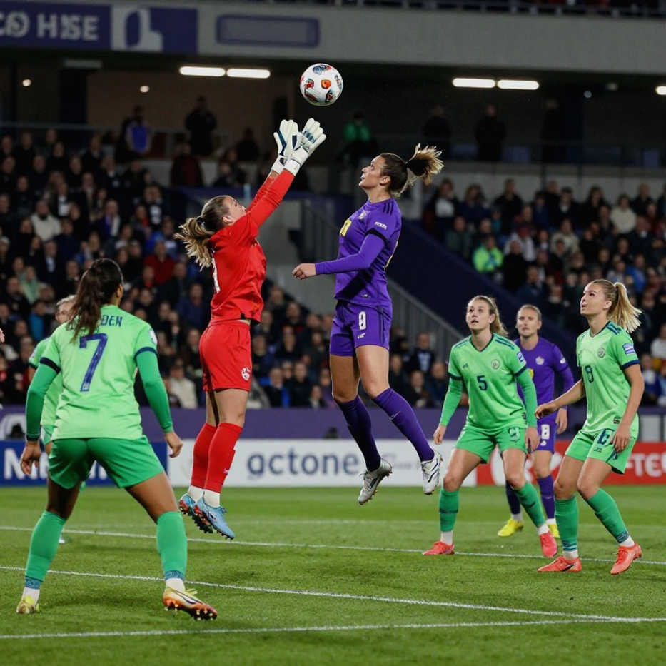 France 1-1 Italy: Olise's free kick, Bastoni's 68th-minute equaliser and a red card that leaves a question France 1-1 Italy: Olise's free kick, Bastoni's 68th-minute equaliser and a red card that leaves a question